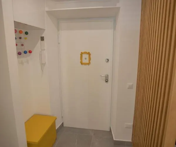 Apartament Nook Bb *